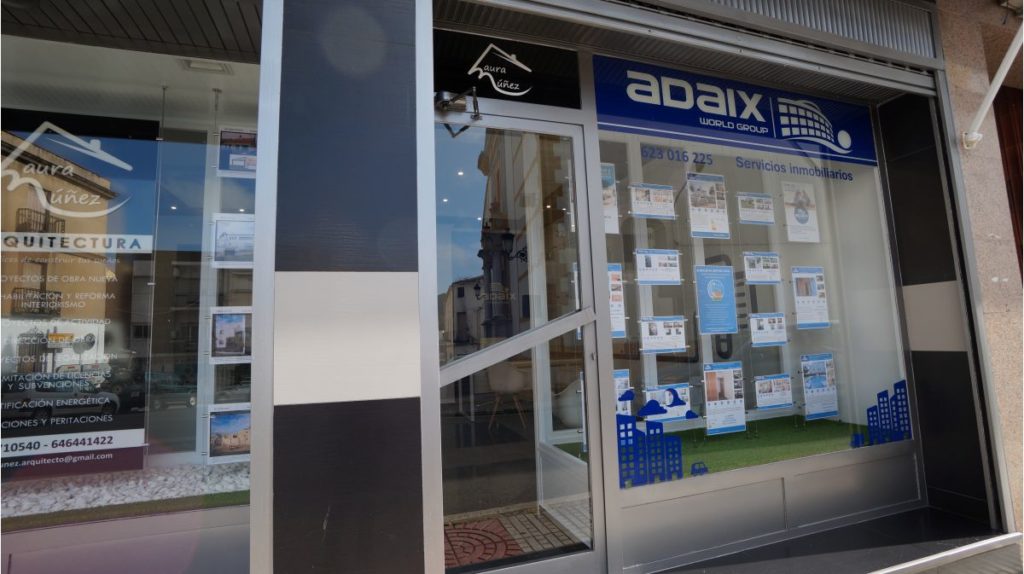 Exterior Adaix Almadén
